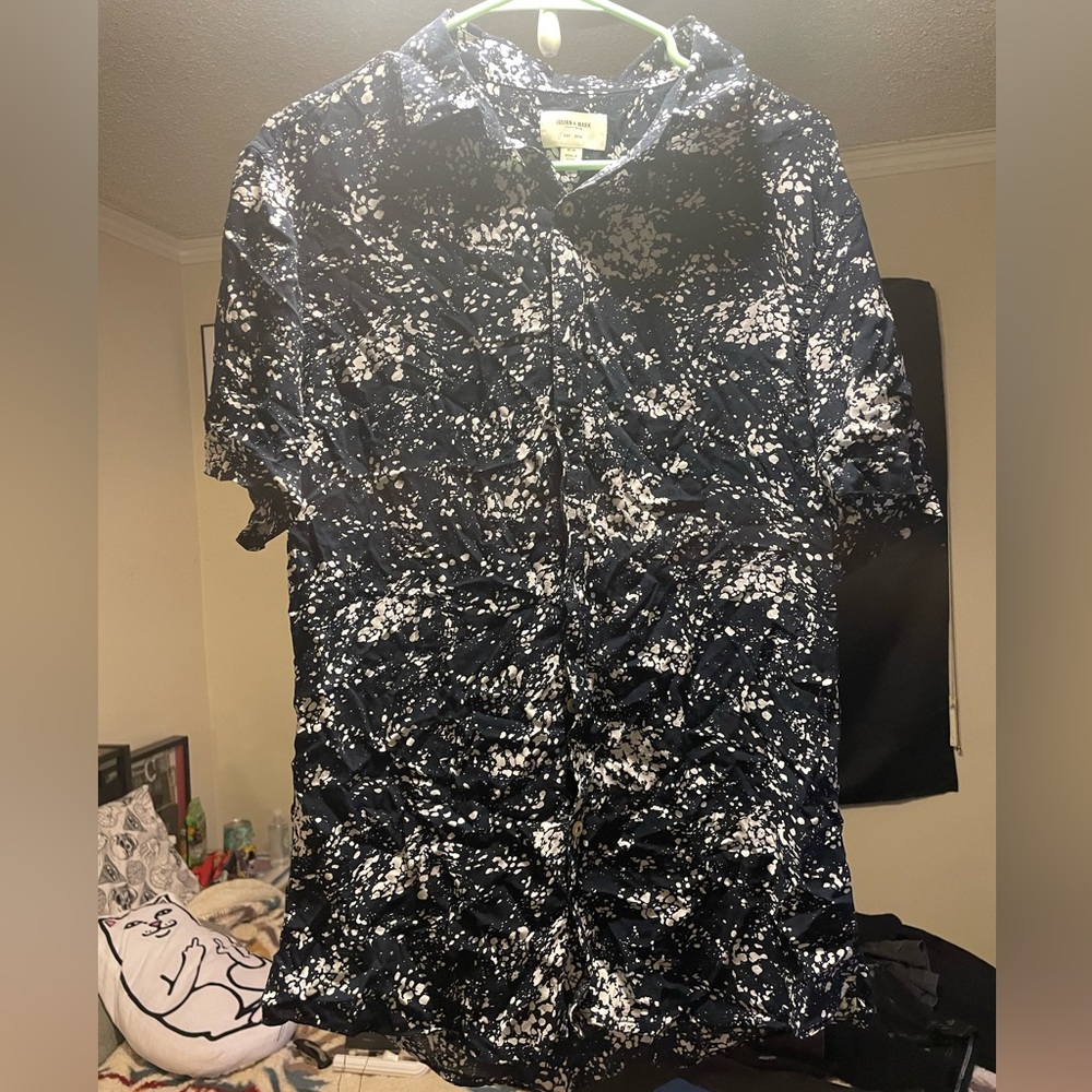Super comfortable button up.